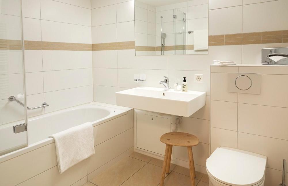 Hotel Alpenland Gstaad Zewnętrze zdjęcie