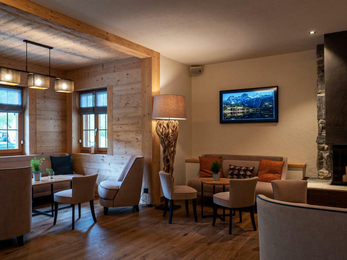 Hotel Alpenland Gstaad Zewnętrze zdjęcie