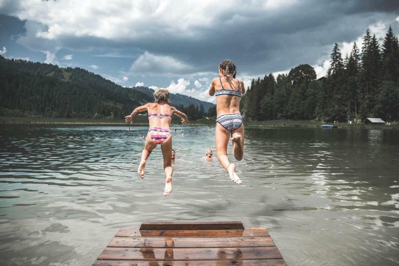 Hotel Alpenland Gstaad Zewnętrze zdjęcie